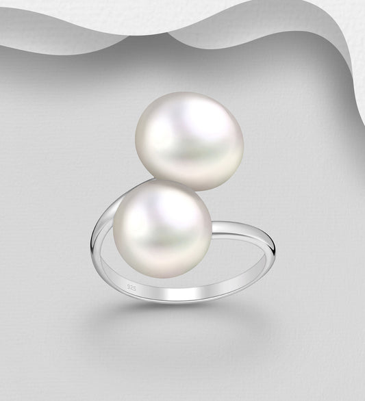 925 Sterling Silver Adjustable Ring, Decorated With Freshwater Pearls