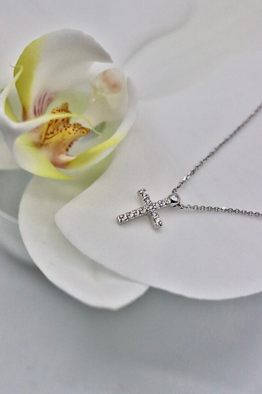 18ct White gold classic NATURAL DIAMOND cross necklace